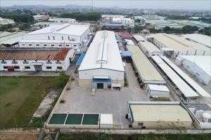 Chuyển nhượng 2.200 m2 nhà xưởng  và 200 m2 văn phòng tại KCN ĐÌnh Trám -Bắc Giang